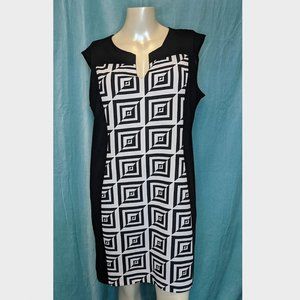 🍉ILE New York Geometric Black/White Sheath Dress